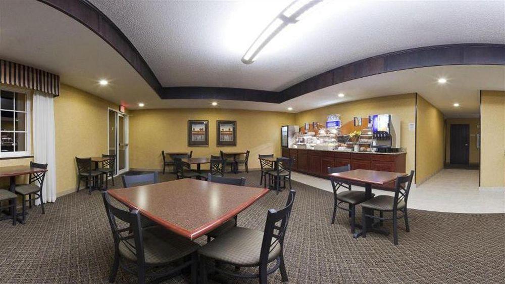 Holiday Inn Express Le Claire Riverfront-Davenport By Ihg Εξωτερικό φωτογραφία