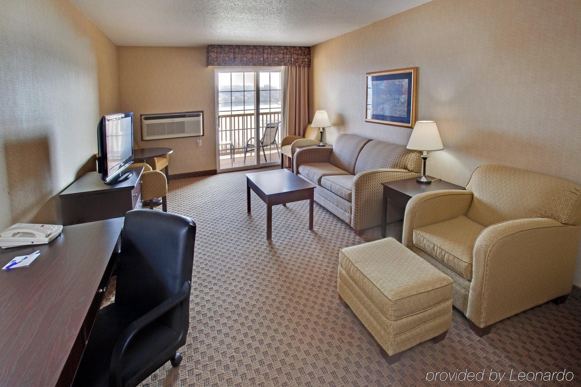 Holiday Inn Express Le Claire Riverfront-Davenport By Ihg Εξωτερικό φωτογραφία