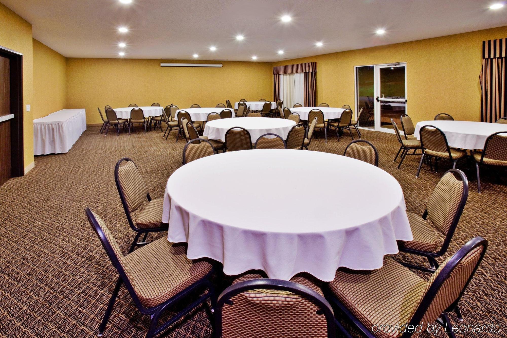 Holiday Inn Express Le Claire Riverfront-Davenport By Ihg Εξωτερικό φωτογραφία