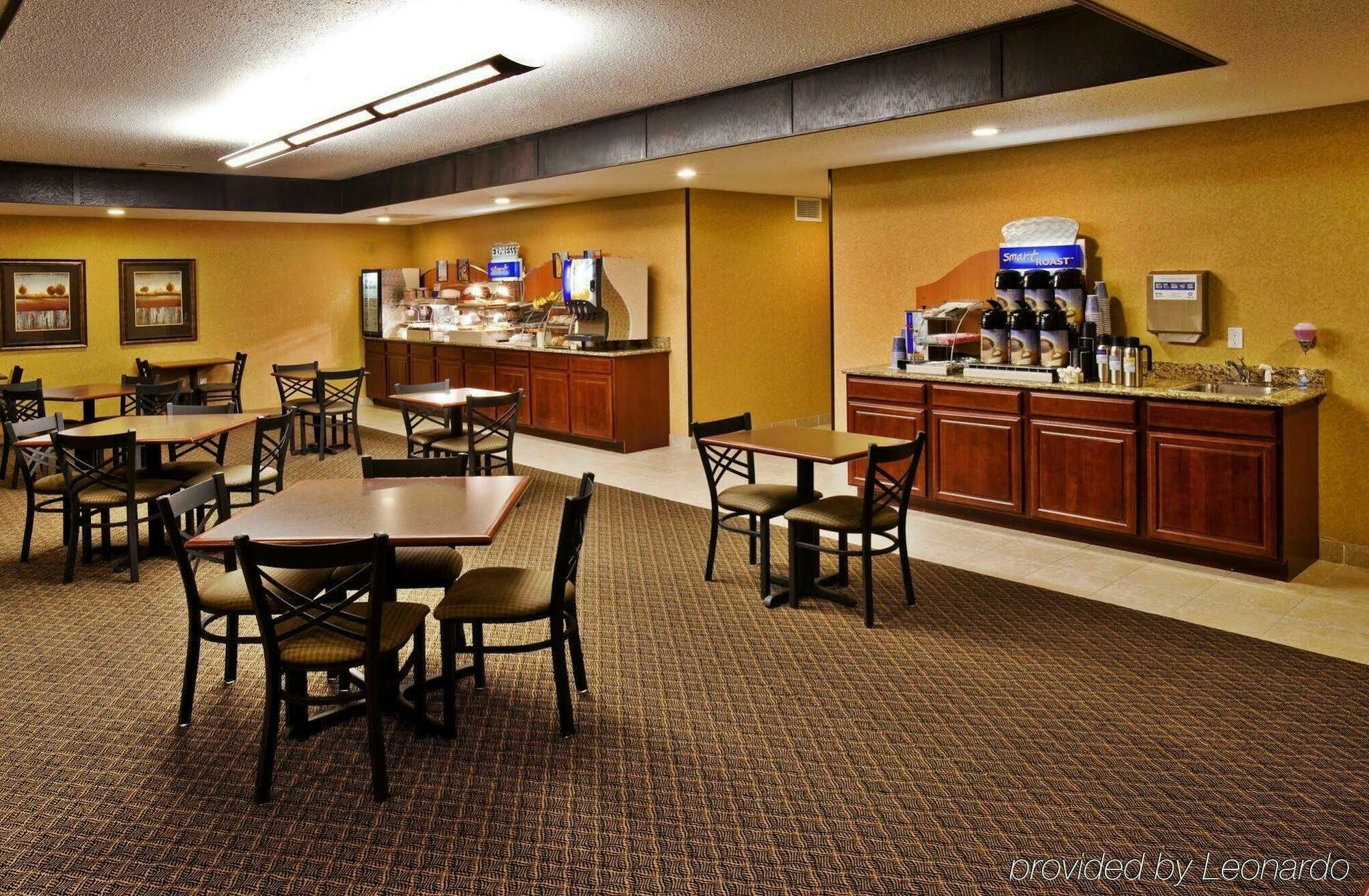 Holiday Inn Express Le Claire Riverfront-Davenport By Ihg Εξωτερικό φωτογραφία